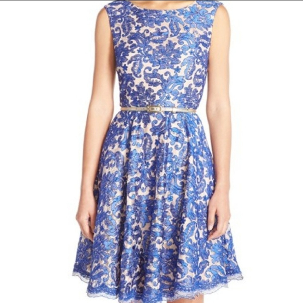Lace dress